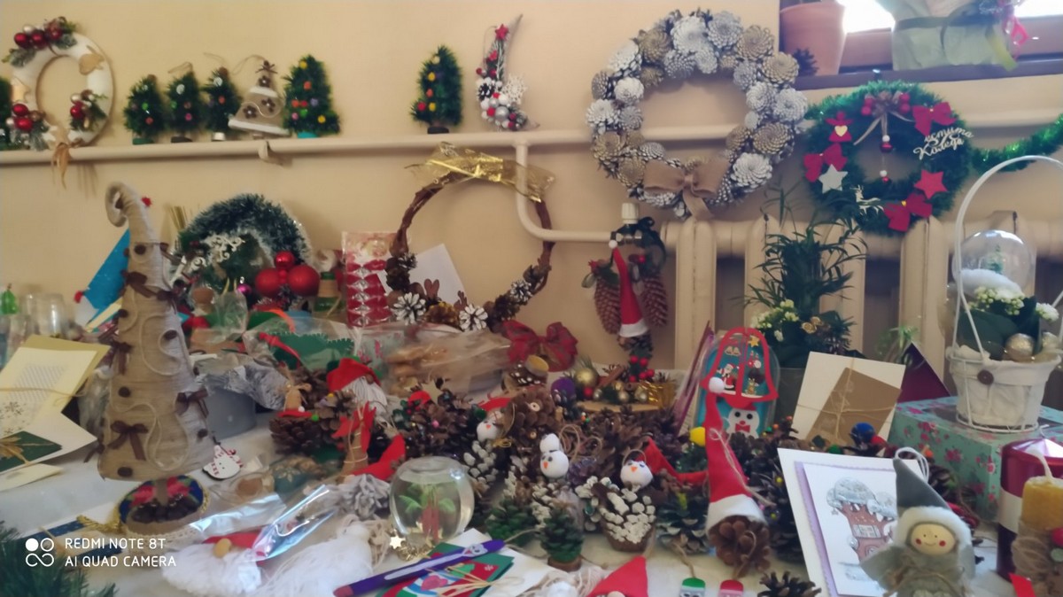 Коледен базар за една благородна кауза